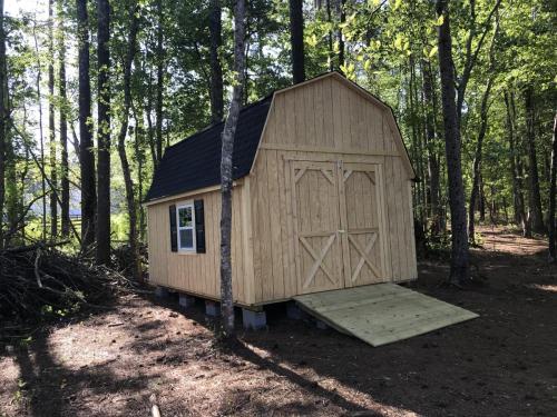 12X16 Asheville with an optional ramp and window.